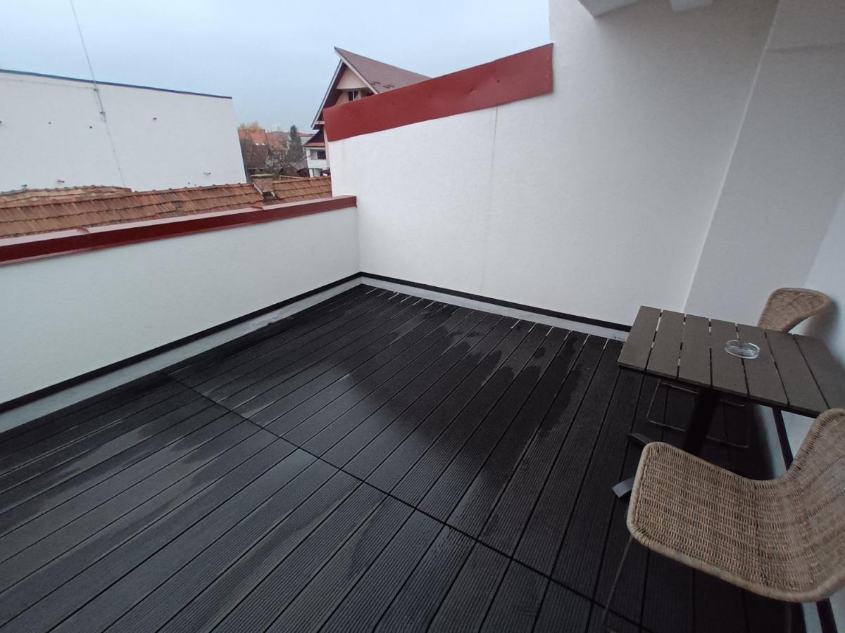Old Town Studio Apartments Μπάια Μάρε Εξωτερικό φωτογραφία