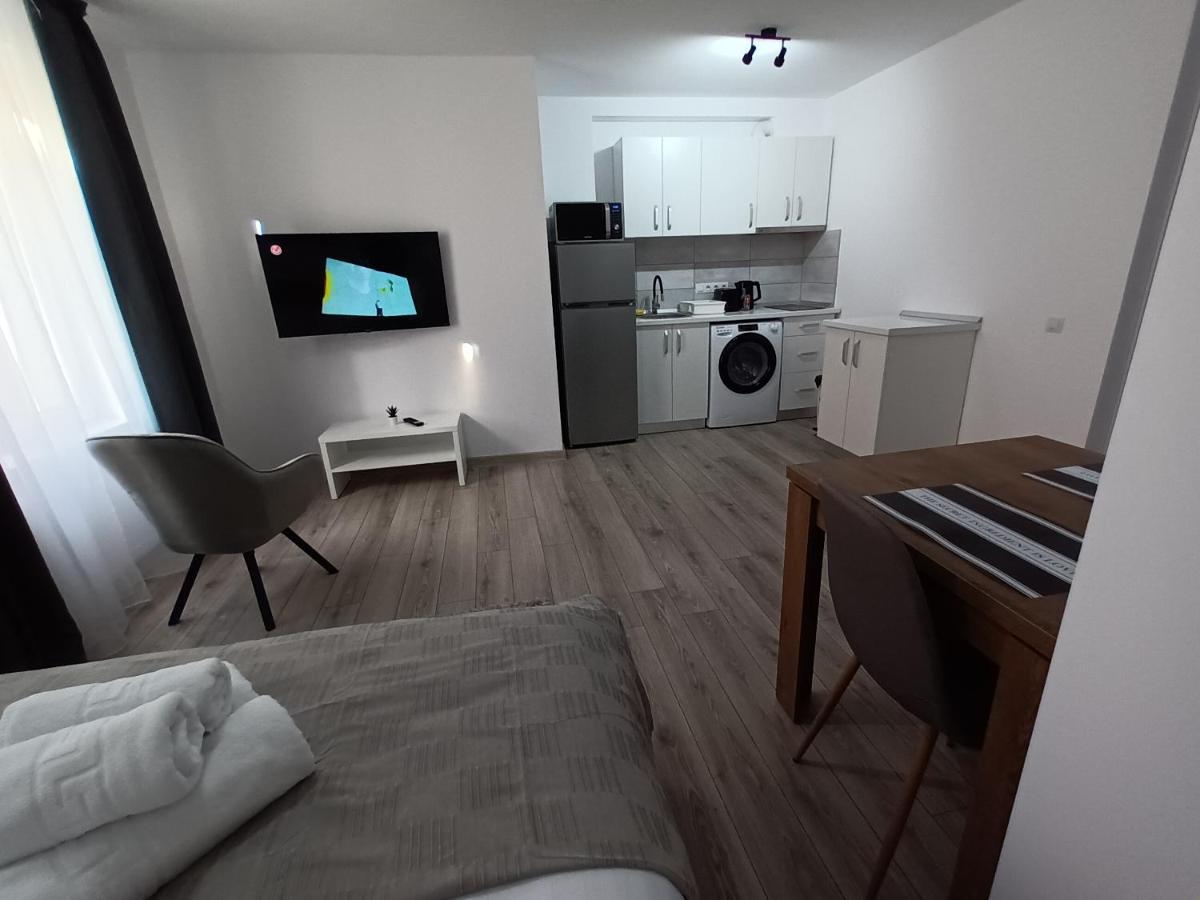 Old Town Studio Apartments Μπάια Μάρε Εξωτερικό φωτογραφία