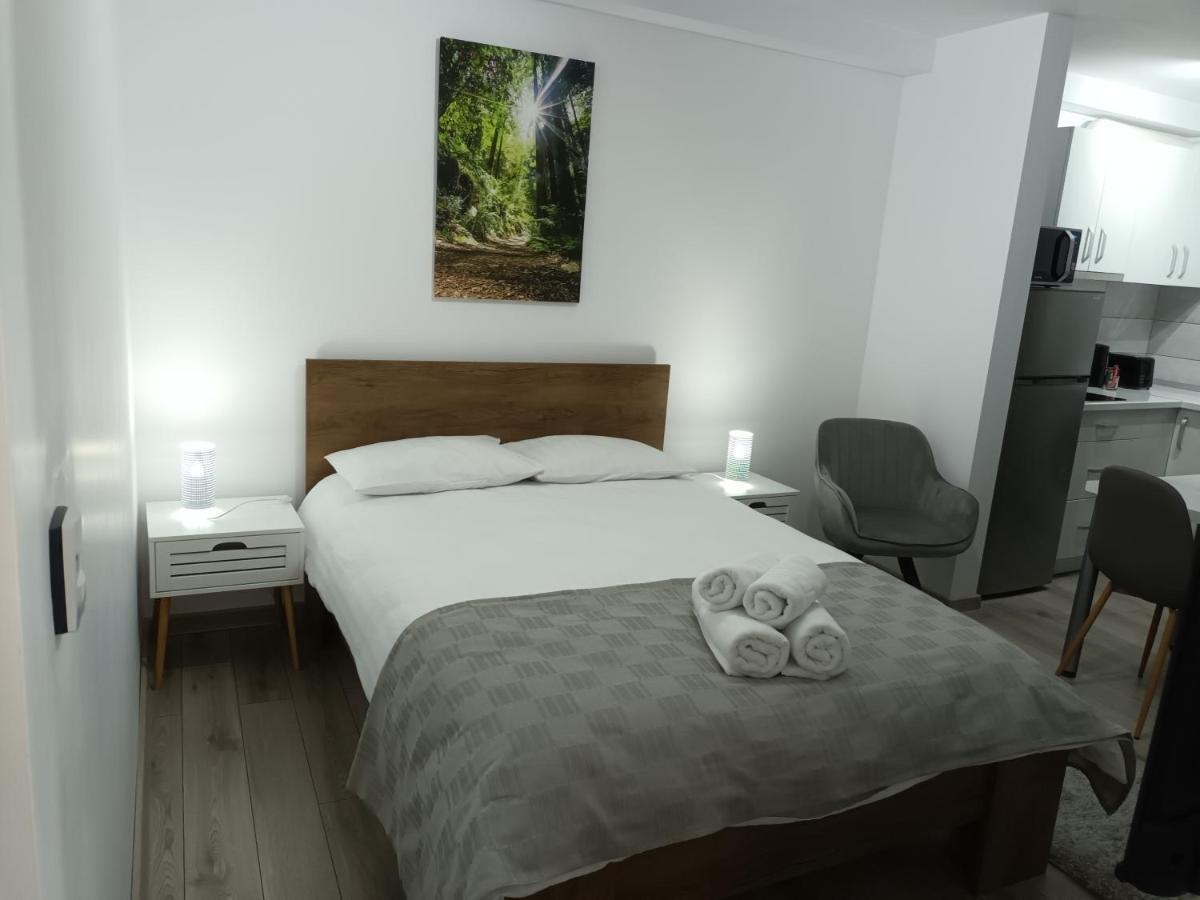 Old Town Studio Apartments Μπάια Μάρε Εξωτερικό φωτογραφία
